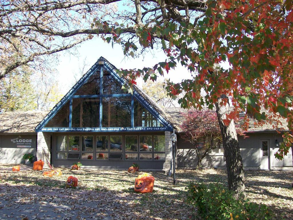 The Lodge Resort Hotel Forest City 外观 照片