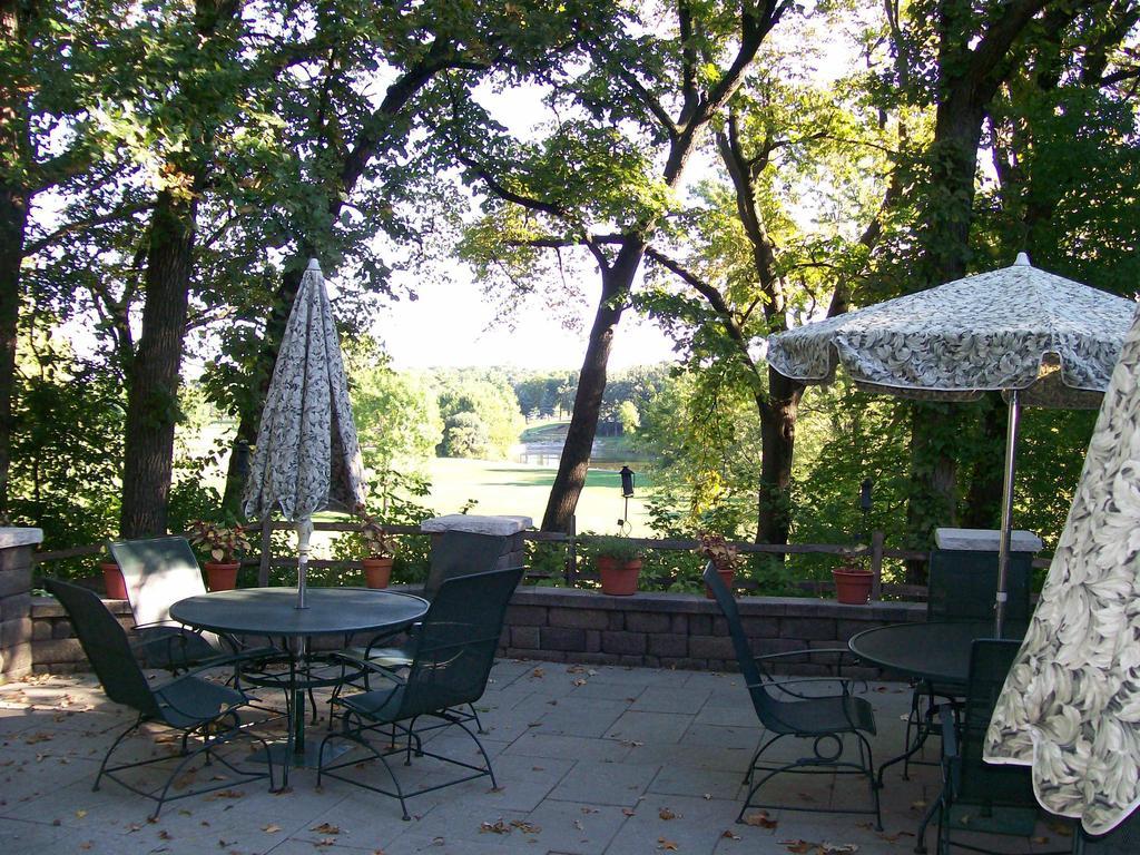 The Lodge Resort Hotel Forest City 外观 照片