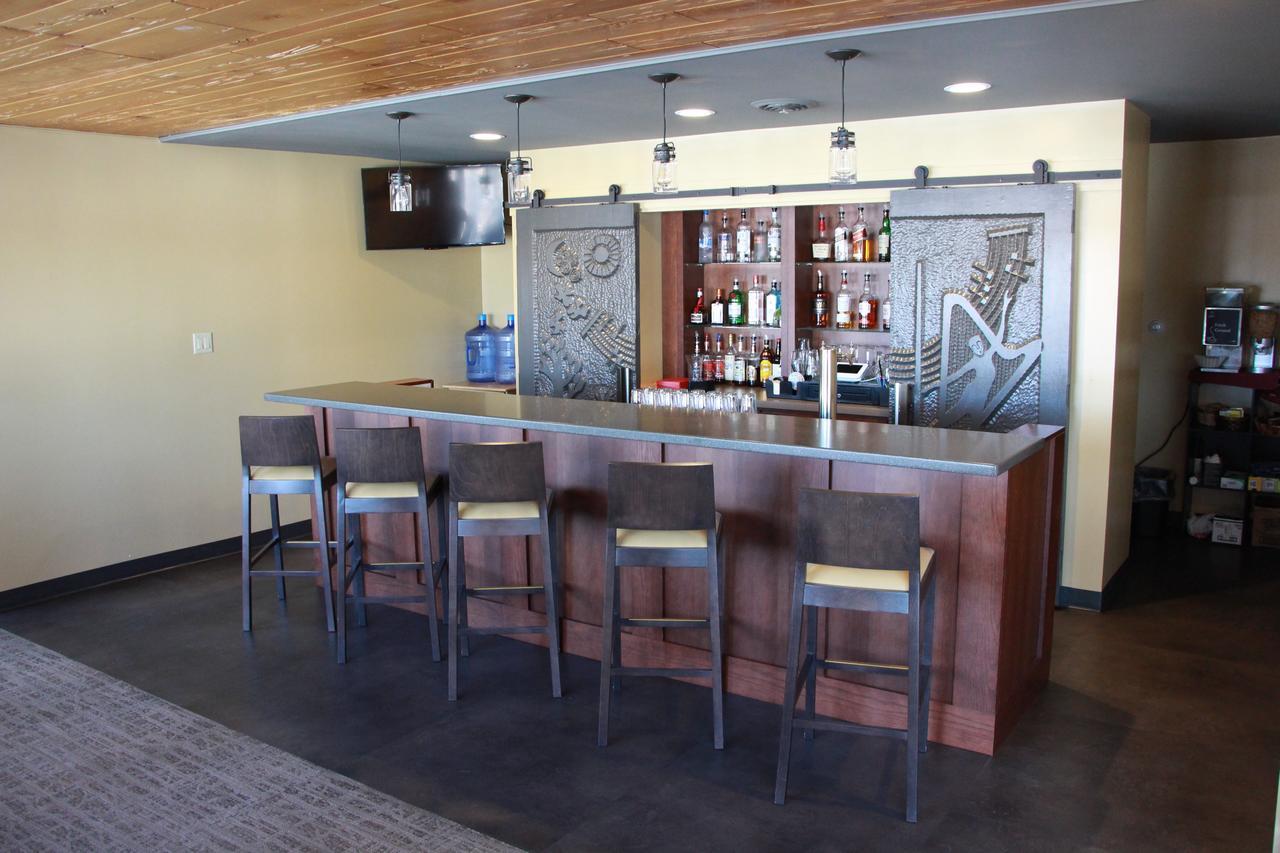 The Lodge Resort Hotel Forest City 外观 照片