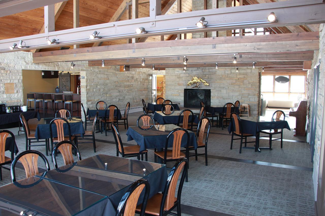 The Lodge Resort Hotel Forest City 外观 照片