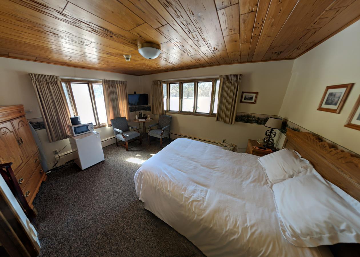 The Lodge Resort Hotel Forest City 外观 照片